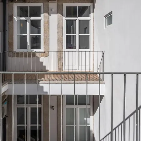 Backyard Palace Terrace Apartament